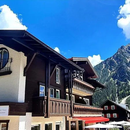Haller's Boutique-hotel 3*